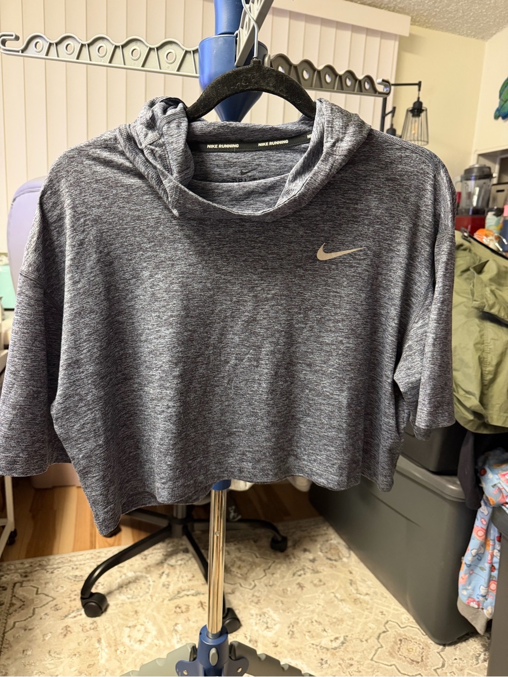 New Nike Women's Dark Gray Cropped Hooded Tops size medium